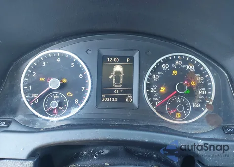 2017 Volkswagen Tiguan 2.0T/2.0T S из США, поврежденный, VIN WVGAV7AX6HK019951